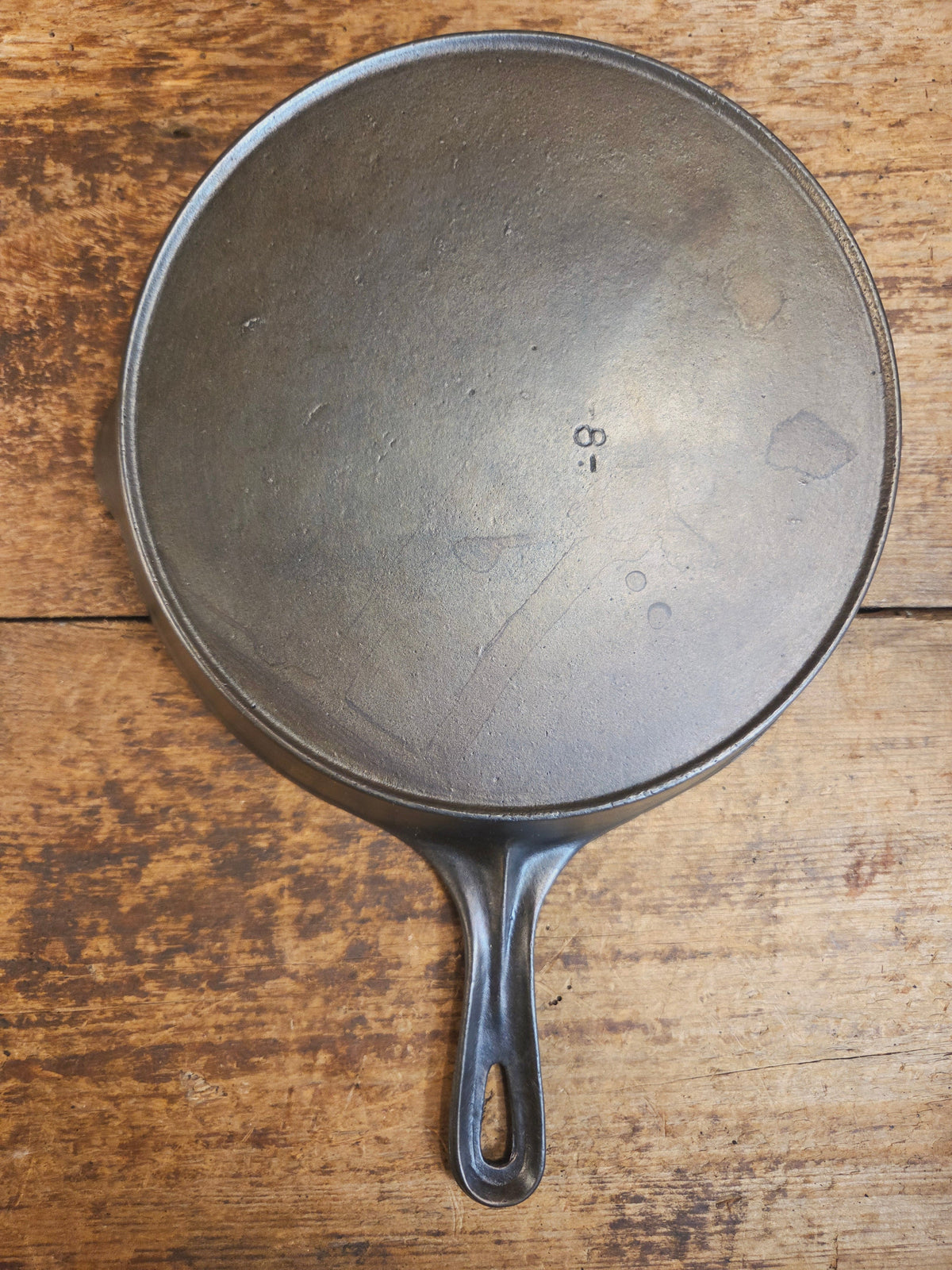 Beautiful 1920’s Vollrath #8 Cast Iron Skillet with Heat Ring - Skillet