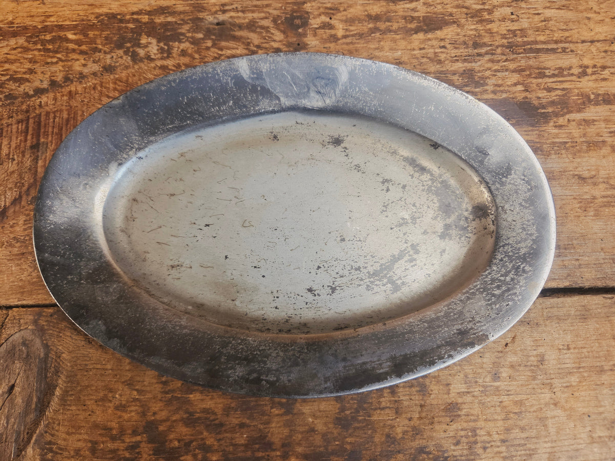So cool & not common! Griswold #848 ’Steak Platter’. Very cool for the dinner table. - Skillet