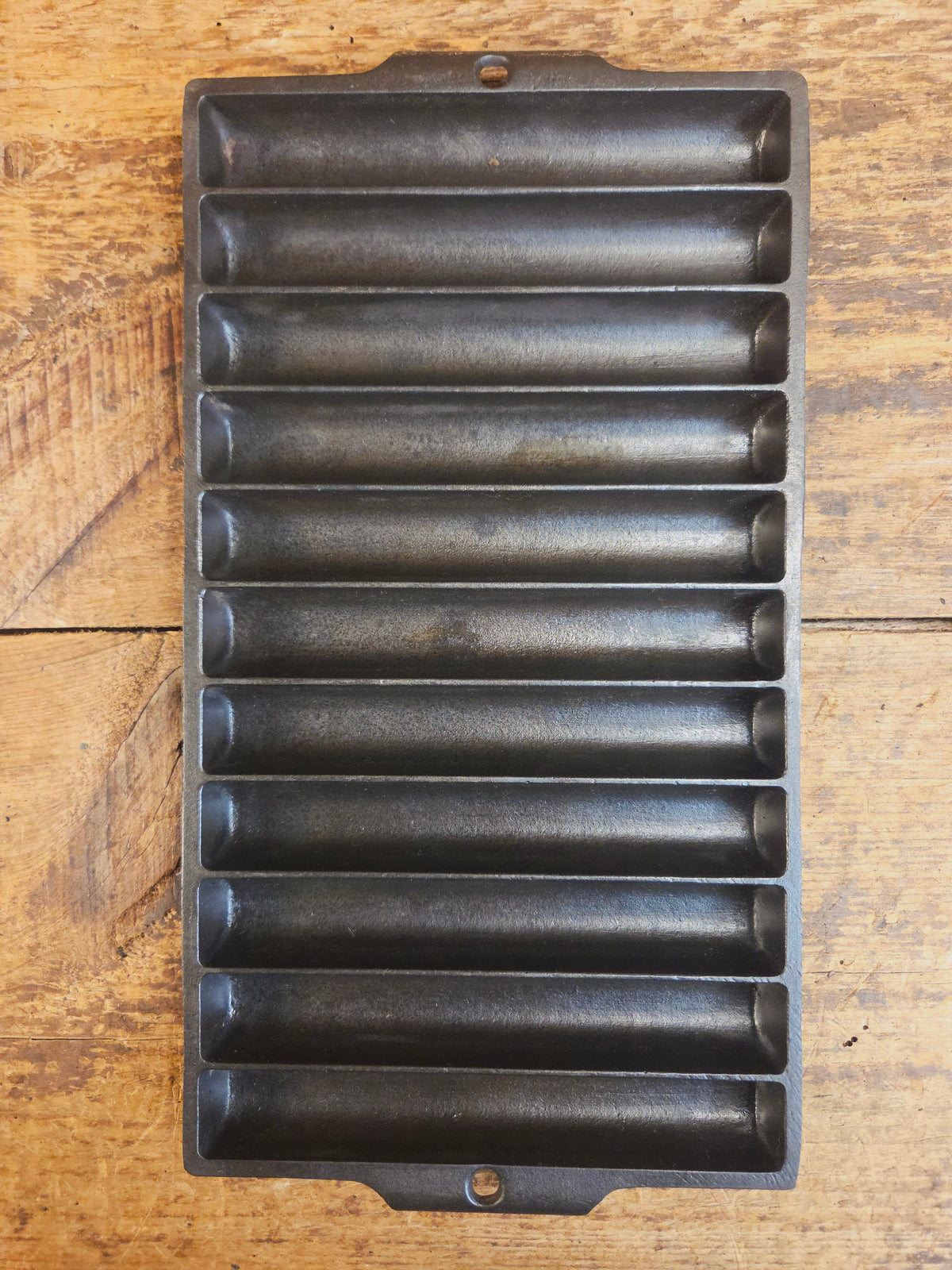 Breadsticks! 1930’s Era Griswold No. 22 Corn Bread Pan 11 cup ’Erie Penn USA,’ 954 L - Bakeware