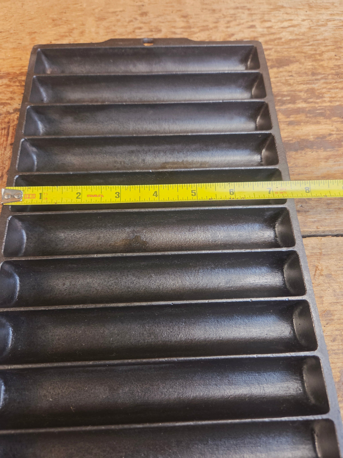 Breadsticks! 1930’s Era Griswold No. 22 Corn Bread Pan 11 cup ’Erie Penn USA,’ 954 L - Bakeware