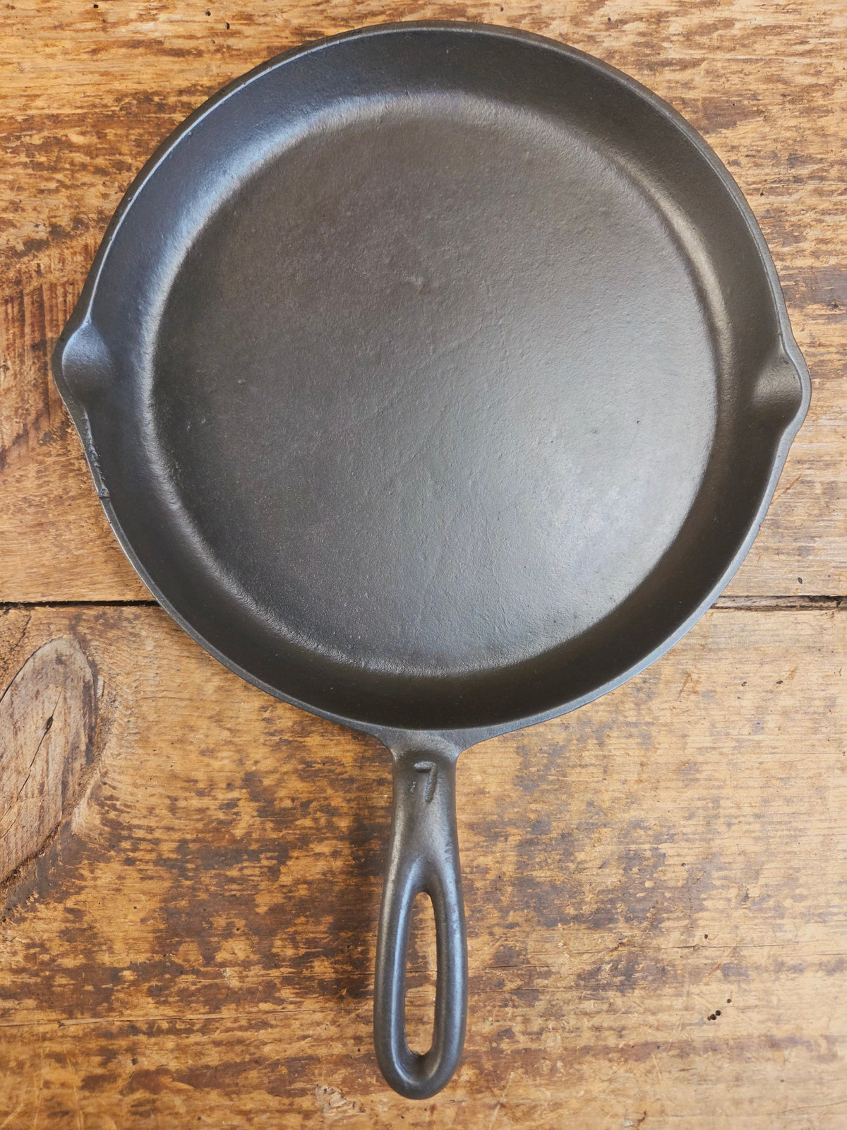 Gorgeous and harder to find Martin Stove & Range No. 7 Skillet Griddle with Hamburger Logo. Versatile restored and