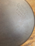 Big 1930’s Wagner Ware #10 Cast Iron Skillet with Stylized Logo 1060 H. Great Bacon skillet! - Skillet