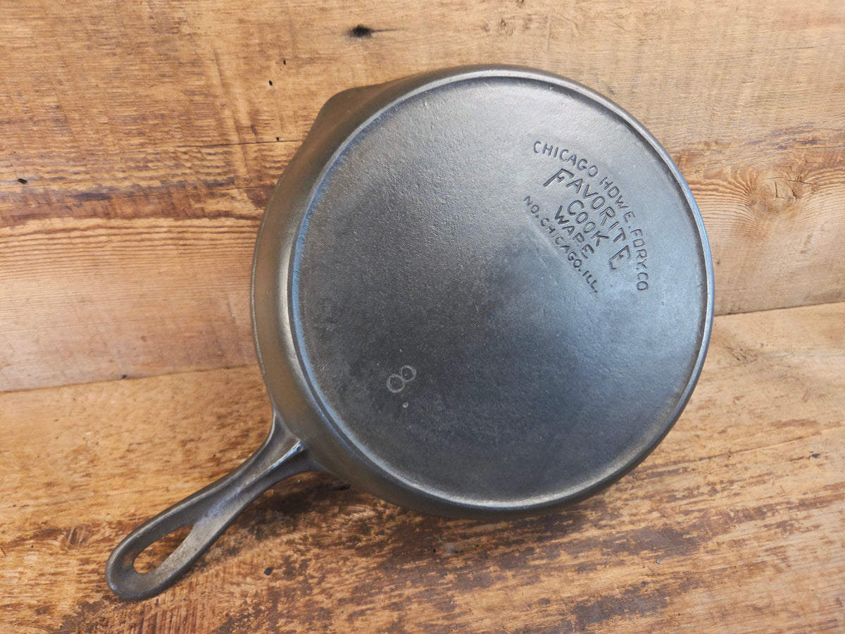 1920’s Chicago Hardware made Favorite Cook Ware #8 Cast Iron Skillet - Skillet