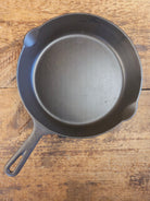 Midwest favorite! Missouri made Crescent Fndry ’Ozark’ #8 Cast Iron Skillet #258 - Skillet