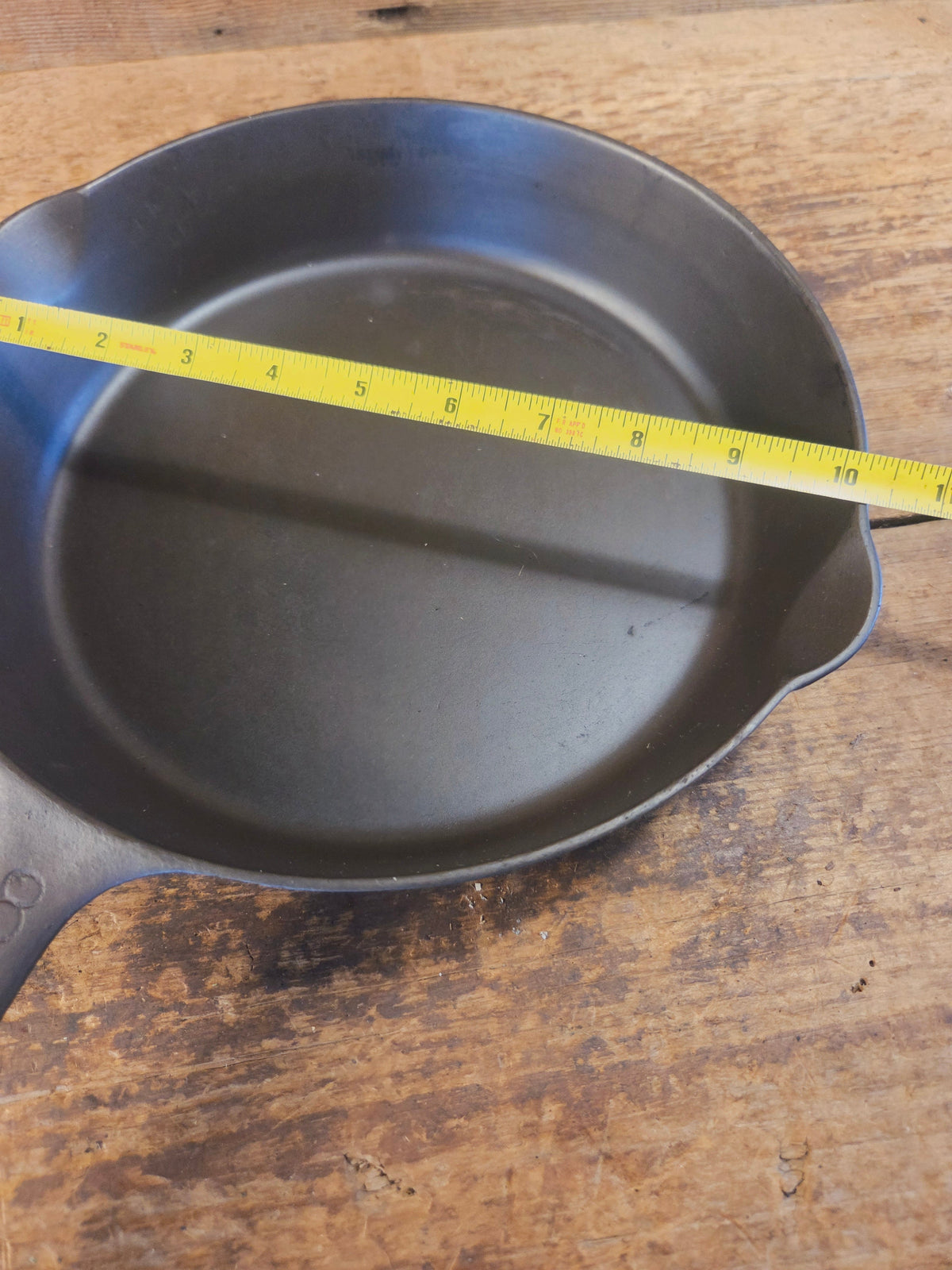 Midwest favorite! Missouri made Crescent Fndry ’Ozark’ #8 Cast Iron Skillet #258 - Skillet