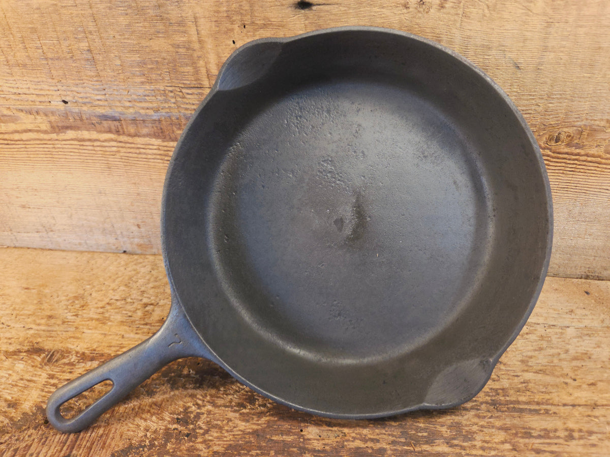 Priced to Sell: Griswold No. 7 Cast Iron Skillet with Small Block Logo and Grooved Handle 701 - Skillet