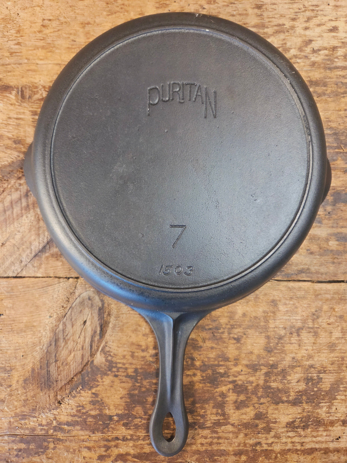 Beautiful! The Classic #7 Griswold made Puritan No. 8 cast iron skillet w Heat Ring. 1503 - Skillet