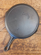 Beautiful! The Classic #7 Griswold made Puritan No. 8 cast iron skillet w Heat Ring. 1503 - Skillet
