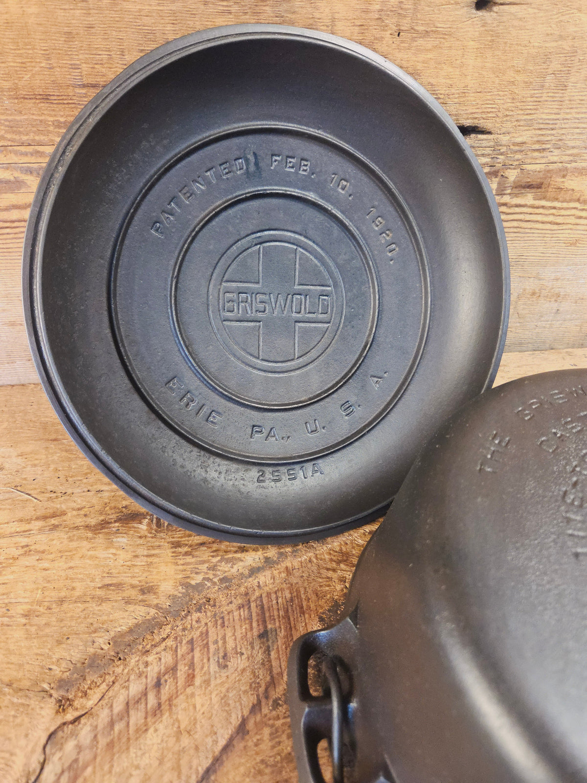 Awesome! 1920’s Griswold #8 Tite-Top Cast Iron Dutch Oven 833 D and high dome matching Griswold Lid 2551 A - Dutch