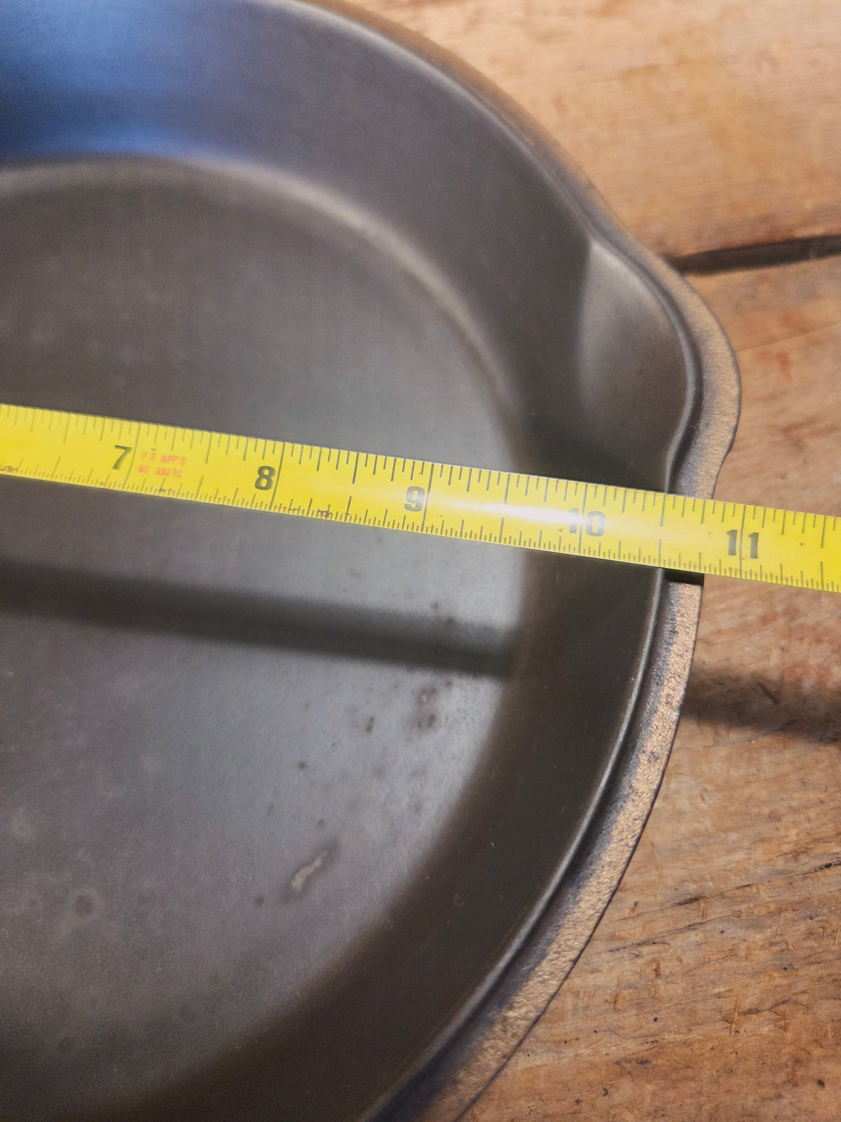 TWO skillets in one! 1920’s Era Wagner Combo Cooker 1401/1401. Nickel Outside Black Iron Inside - Skillet