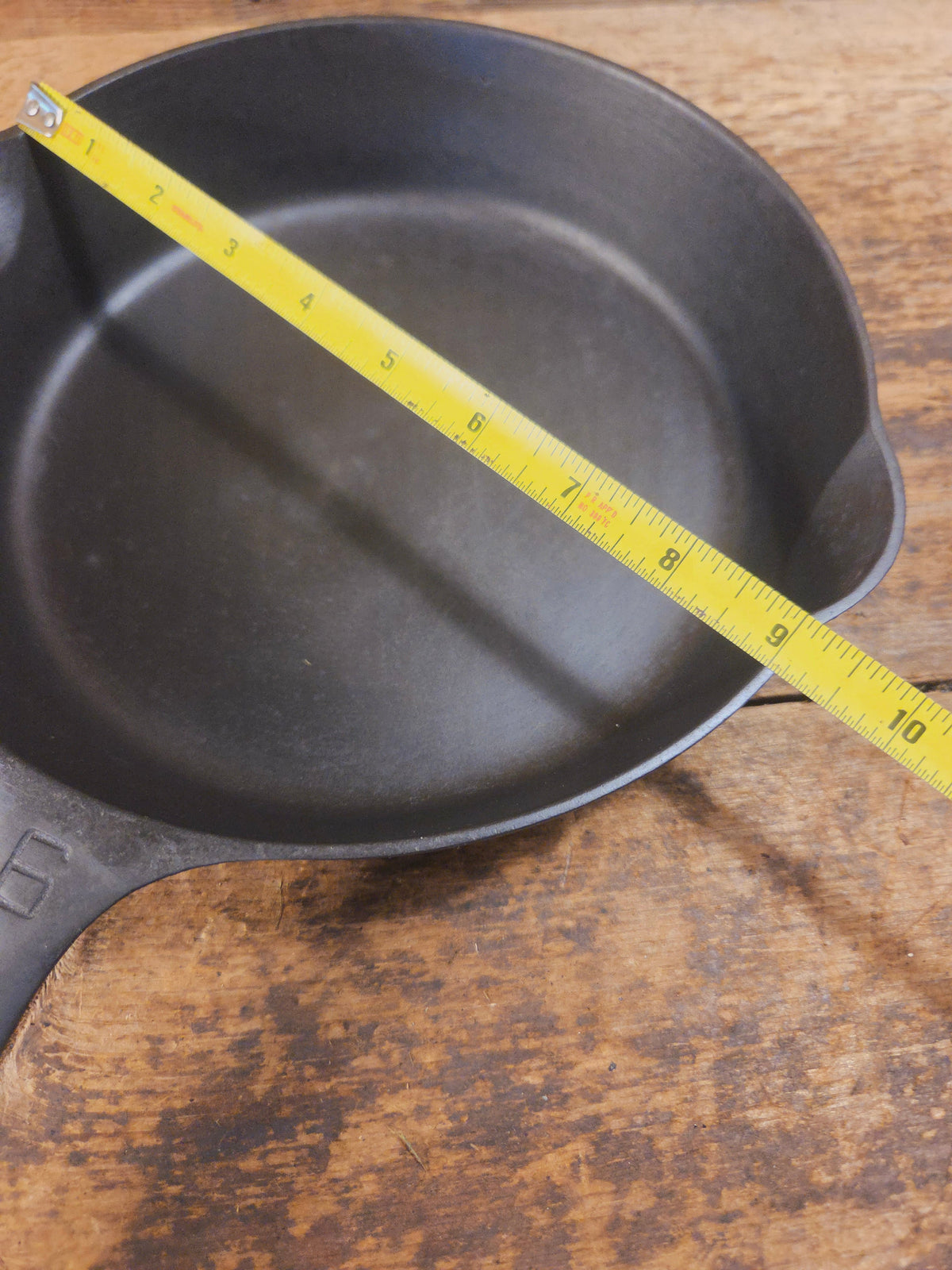 1920’s Griswold #6 Skillet with Large Block Logo and Smooth Bottom 699 C - Skillet