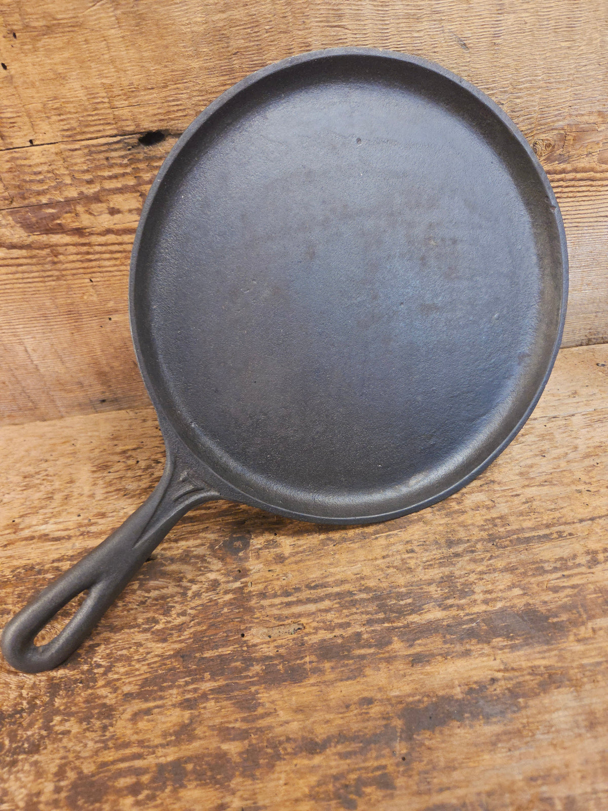 Gorgeous and harder to find King Stove and Range (Became Martin S&R) No. 7 Skillet Griddle. Sheffield AL - Griddle