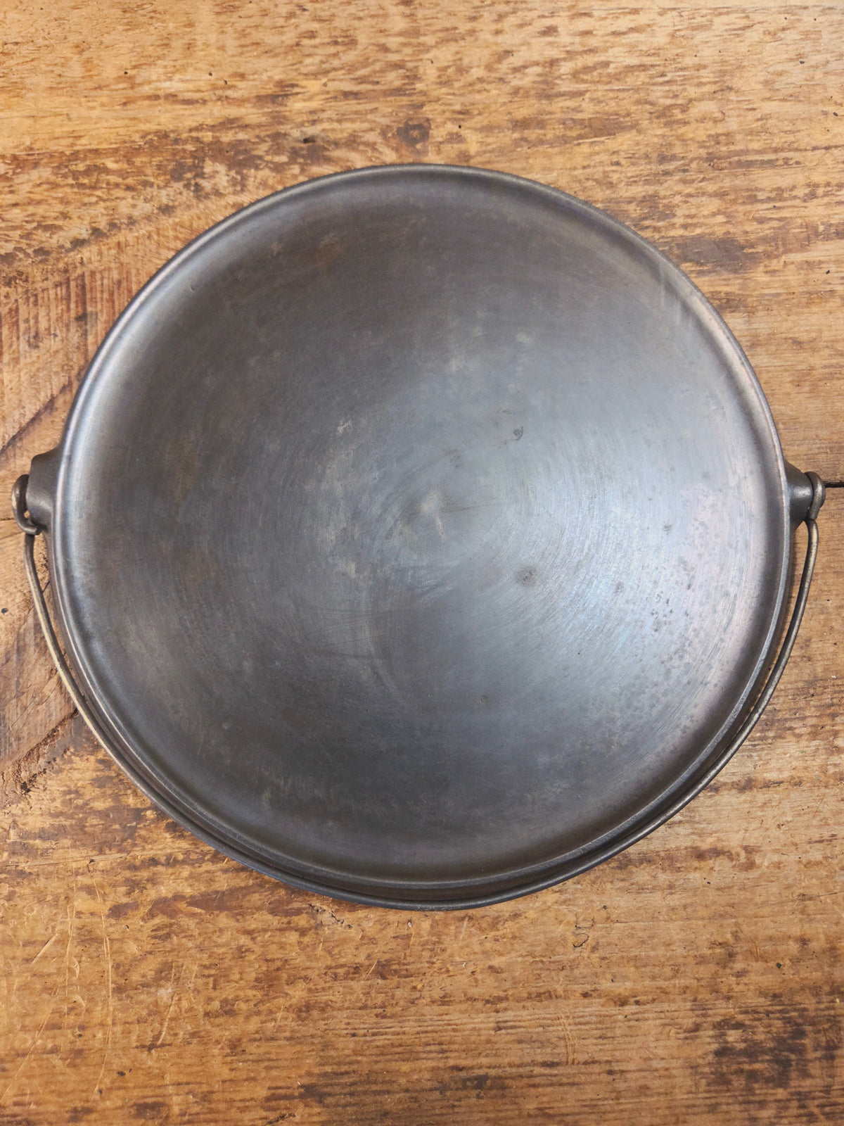 Beautiful!! Early 1920’s Griswold Slant Logo ’Erie’ No. 12 Round Griddle Bailed 741. Perfect Pizza Griddle - Griddle