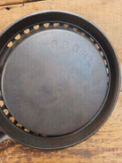 Pretty unique piece! Griswold Odorless skillet 869. Utility Skillet - Skillet