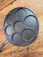 GREAT gift idea! Wagner made Griswold No. 34 Cast Iron Plett Pan with Block Logo 2980 A - Skillet