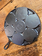 GREAT gift idea! Wagner made Griswold No. 34 Cast Iron Plett Pan with Block Logo 2980 A - Skillet