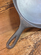 Tough to find! 1924 Wagner made National / Wagner Ware dual logo #8 (1358) Center logo cast iron skillet with Heat Ring