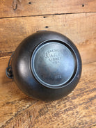 Beautiful #3 1920’s era Wagner Sidney #3 Scotch Bowl (aka candy kettle). Hard to find GORGEOUS collector’s piece