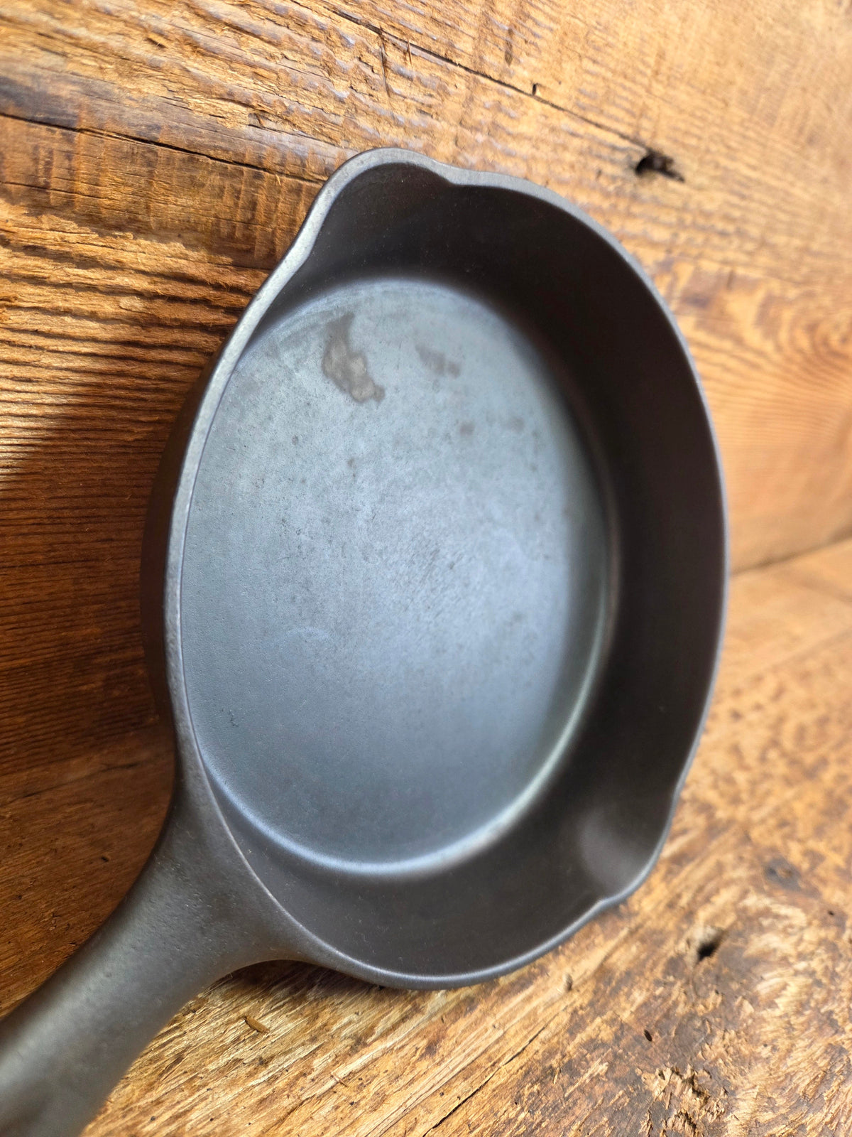 Our best seller! Beautiful 1920’s Era Wagner Ware #3 Egg Skillet 3 B. Restored and Ready to Use - Skillet
