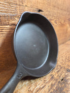 Awesome 1920’s Era Wagner Sidney -O- #3 Skillet with ’Pie’ Logo and Smooth Bottom 1053 D - Skillet