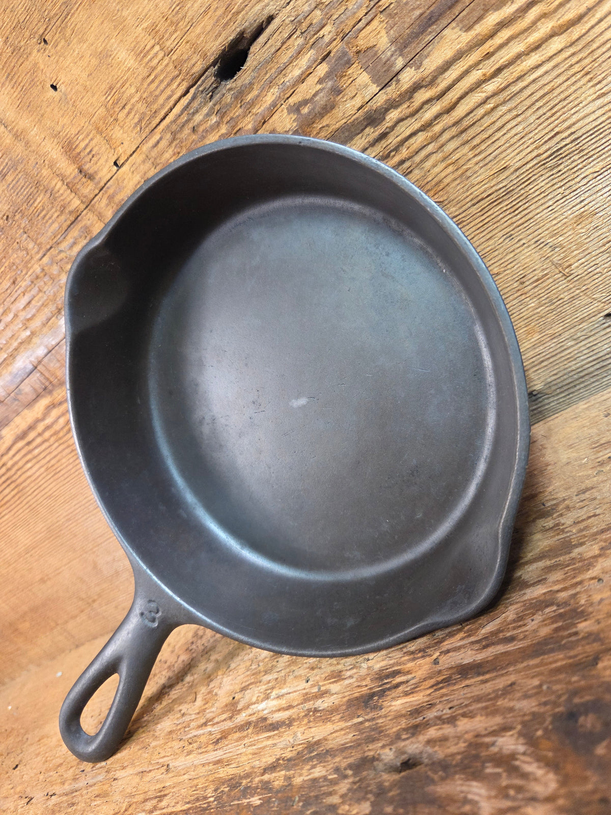 Awesome 1920’s Era Wagner Sidney -O- #3 Skillet with ’Pie’ Logo and Smooth Bottom 1053 D - Skillet