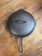 WOW! Hard to find 1930’s Hammered finish Griswold No. 8 DEEP CHICKEN FRYER Cast Iron Skillet 2028 w/ hinged lid 2098
