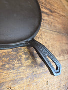 Rare treasure! Griswold hammered #9 Round Griddle. The gift for someone special - Griddle