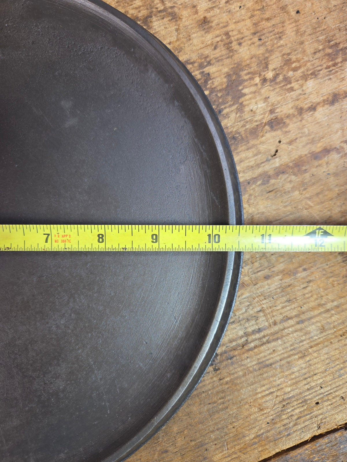 Rare treasure! Griswold hammered #9 Round Griddle. The gift for someone special - Griddle