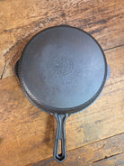 Oh my! Hard to find 1940’s Hammered finish Griswold No. 8 cast iron skillet 2008 with matching hinged skillet top 2040