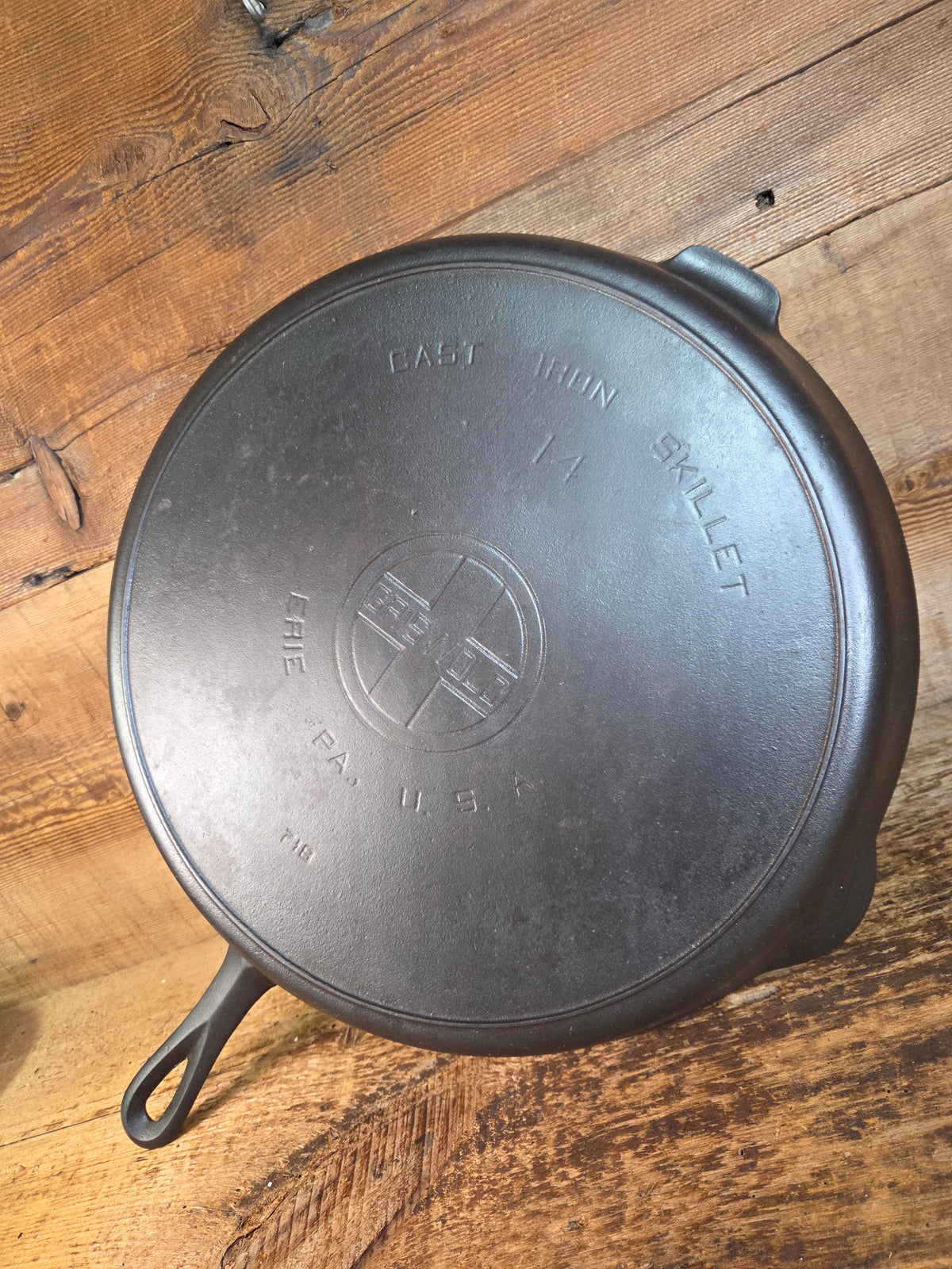 The biggest handled skillet made by Griswold! Huge 1930’s Griswold No. 14 Skillet with Large Block Logo and Heat Ring