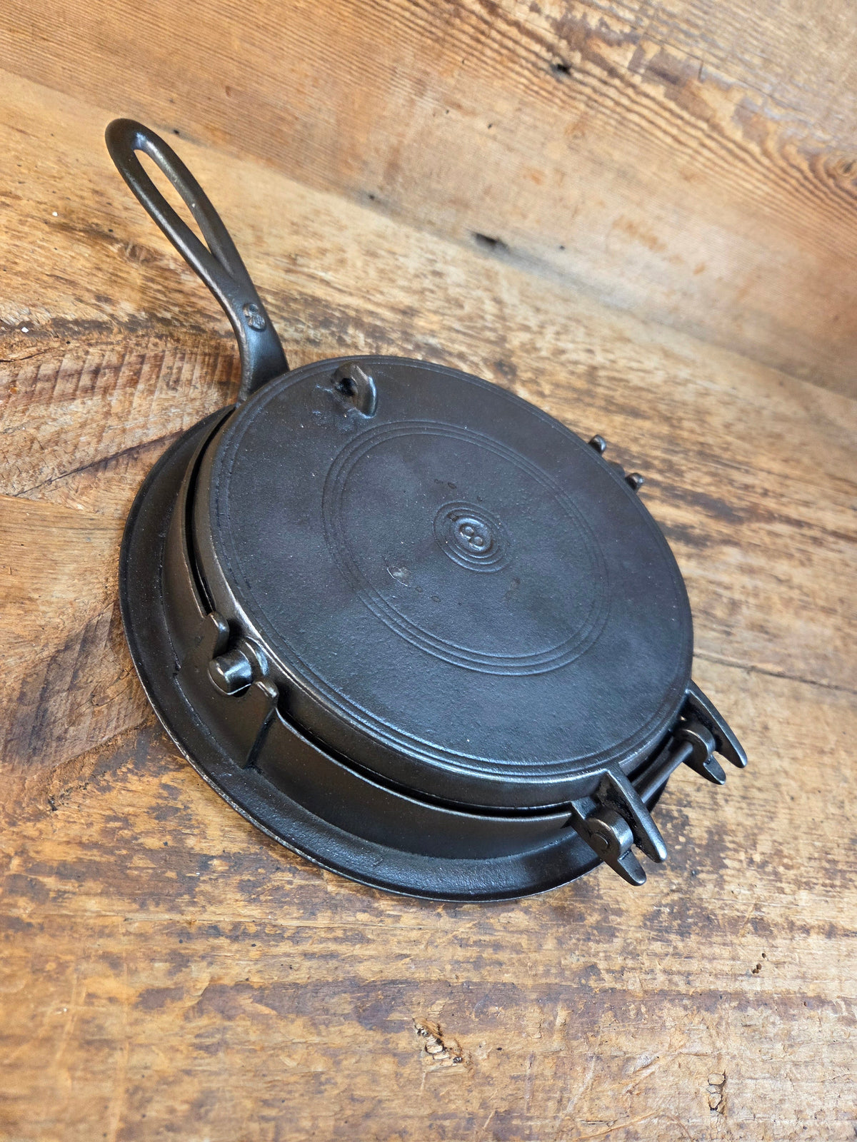 GORGEOUS late 1800’s Orr Painter & Co. style Unknown Maker Waffle Iron - Waffle Iron