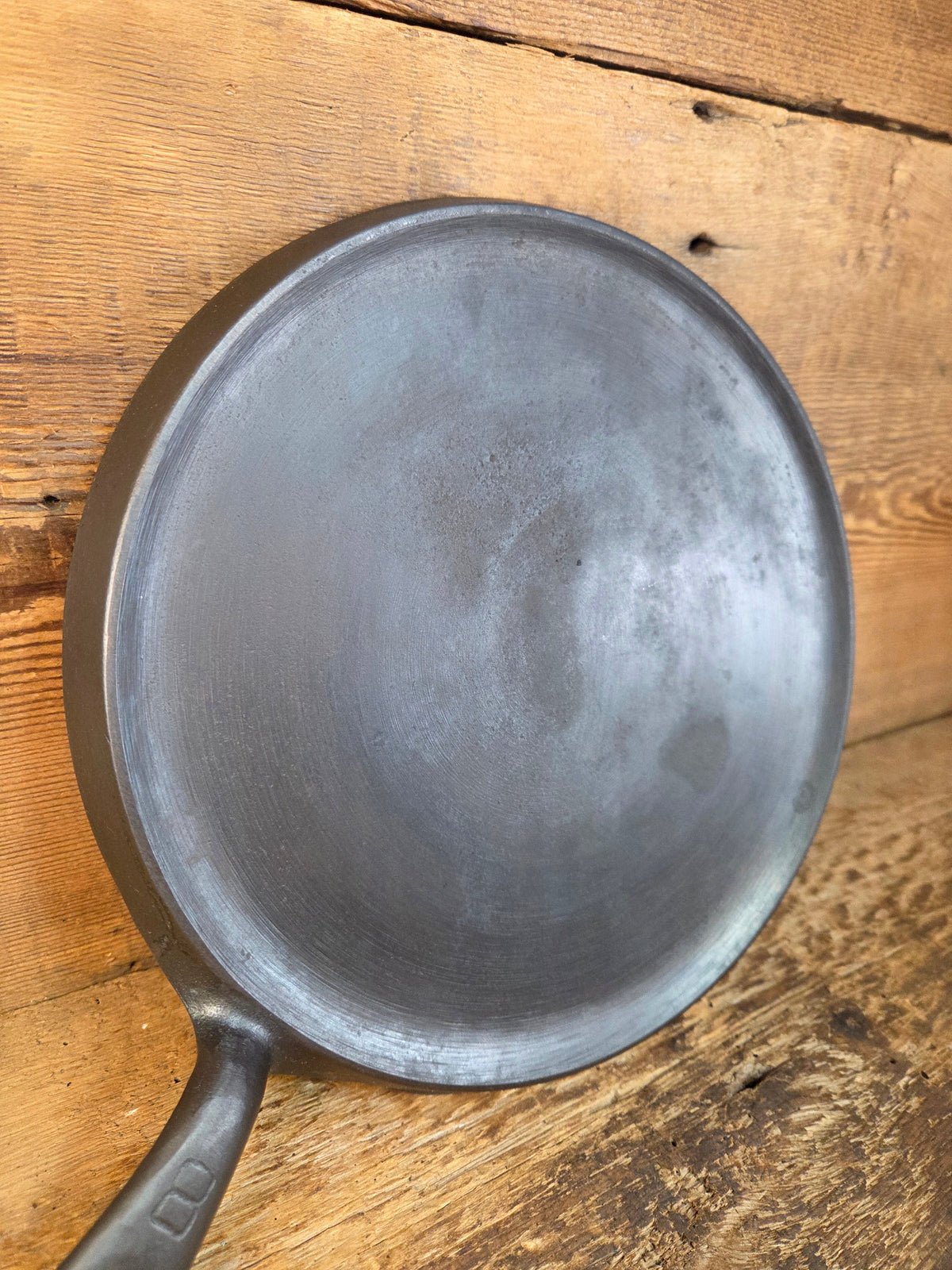 1920’s Griswold #8 Round Griddle 608. Awesome piece to have in your kitchen! - Griddle