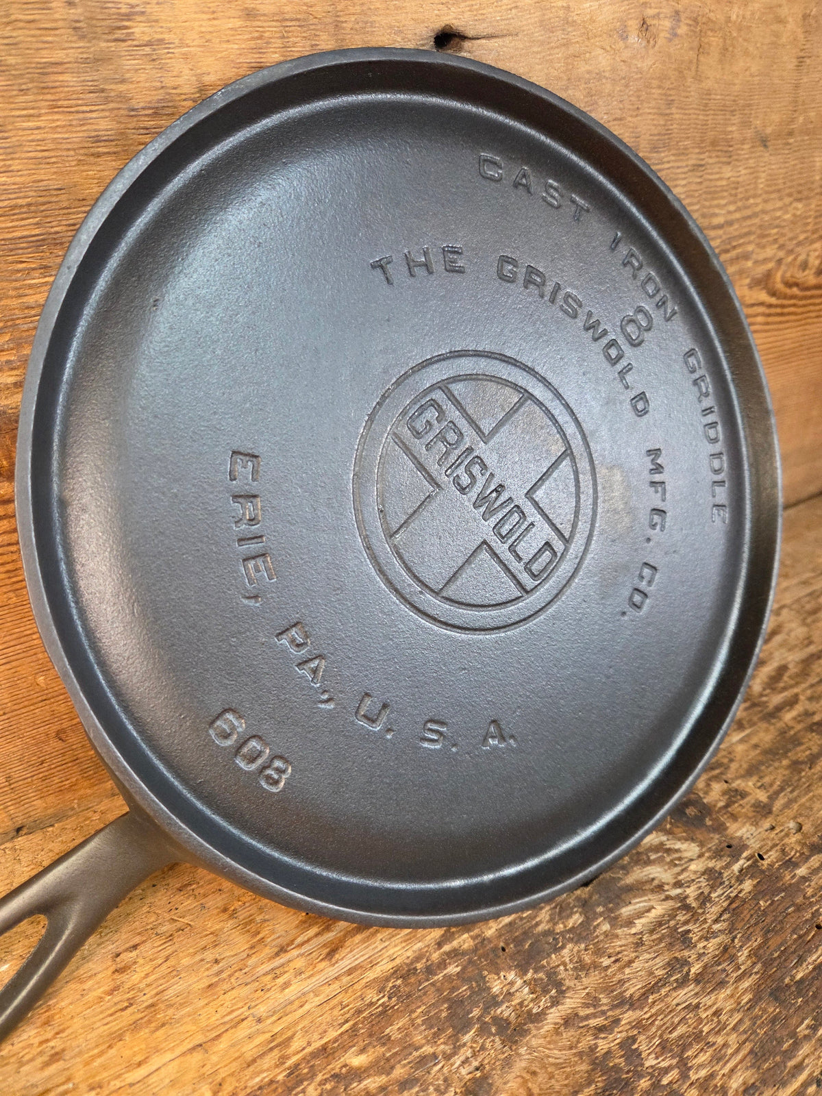 1920’s Griswold #8 Round Griddle 608. Awesome piece to have in your kitchen! - Griddle