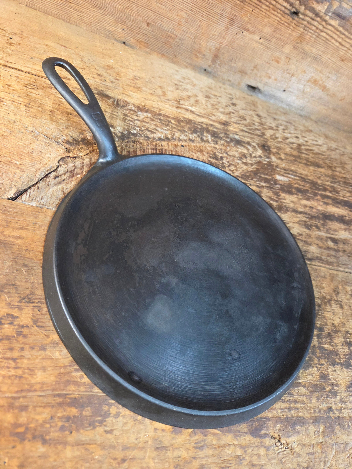 1920’s Griswold #8 Round Griddle 608. Awesome piece to have in your kitchen! - Griddle
