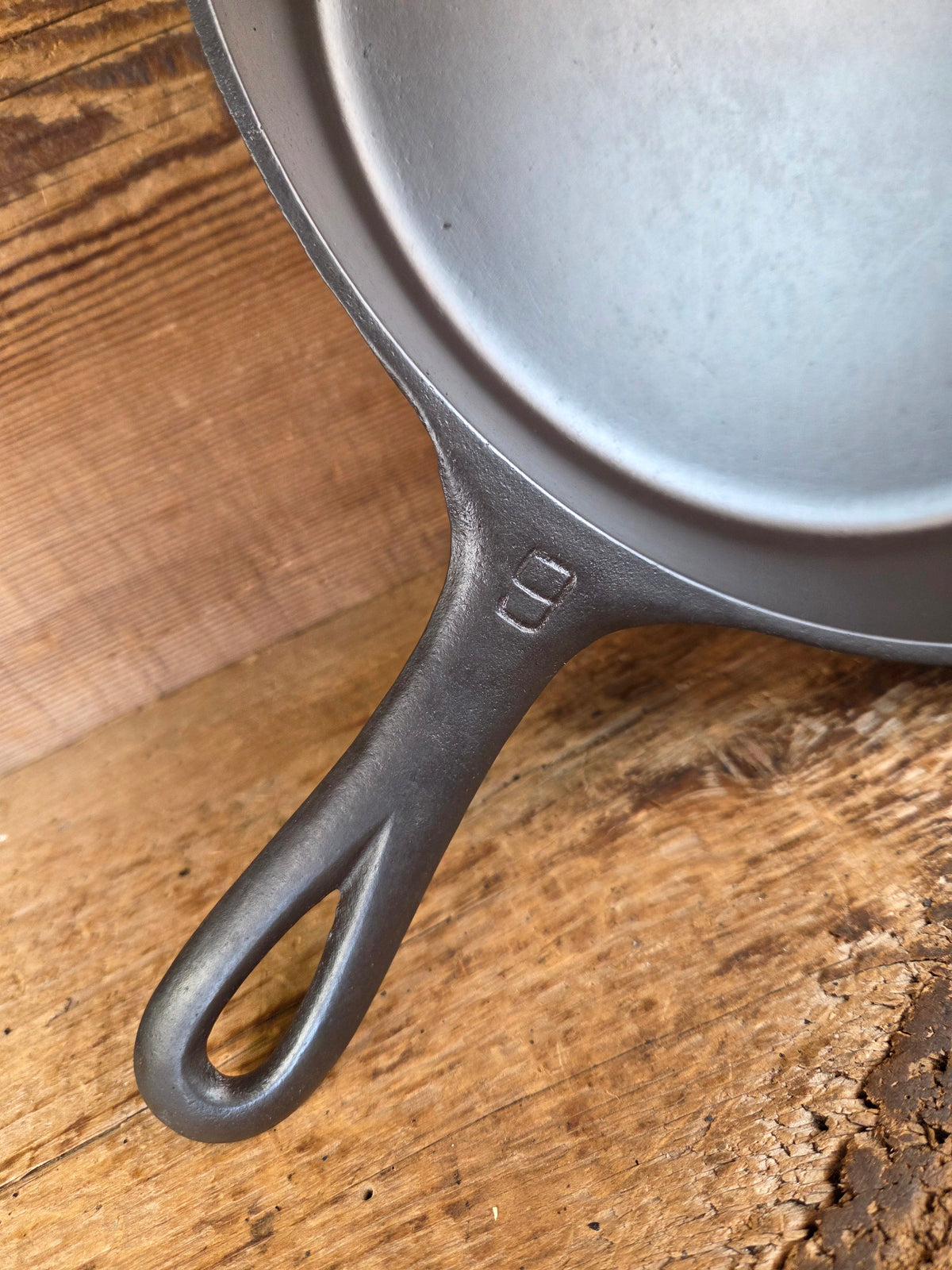 Beauty! 1930’s Griswold #9 Skillet with Large Block Logo and Smooth Bottom 710 S - Skillet