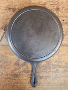 1910’s Era Lodge RAISED #7 Cast Iron Skillet Raised ’I’ No Notch heat ring - Skillet