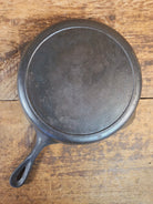 1910’s Era Lodge RAISED #7 Cast Iron Skillet Raised ’I’ No Notch heat ring - Skillet