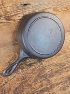 Collector’s Piece! Very Cool Lodge #4 Skillet with 3 Notch and #3 marking - Skillet