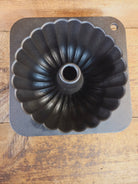 So unique! ’The Pauper’ fluted style cake pan unknown maker. 12 Cups Square base - Bakeware