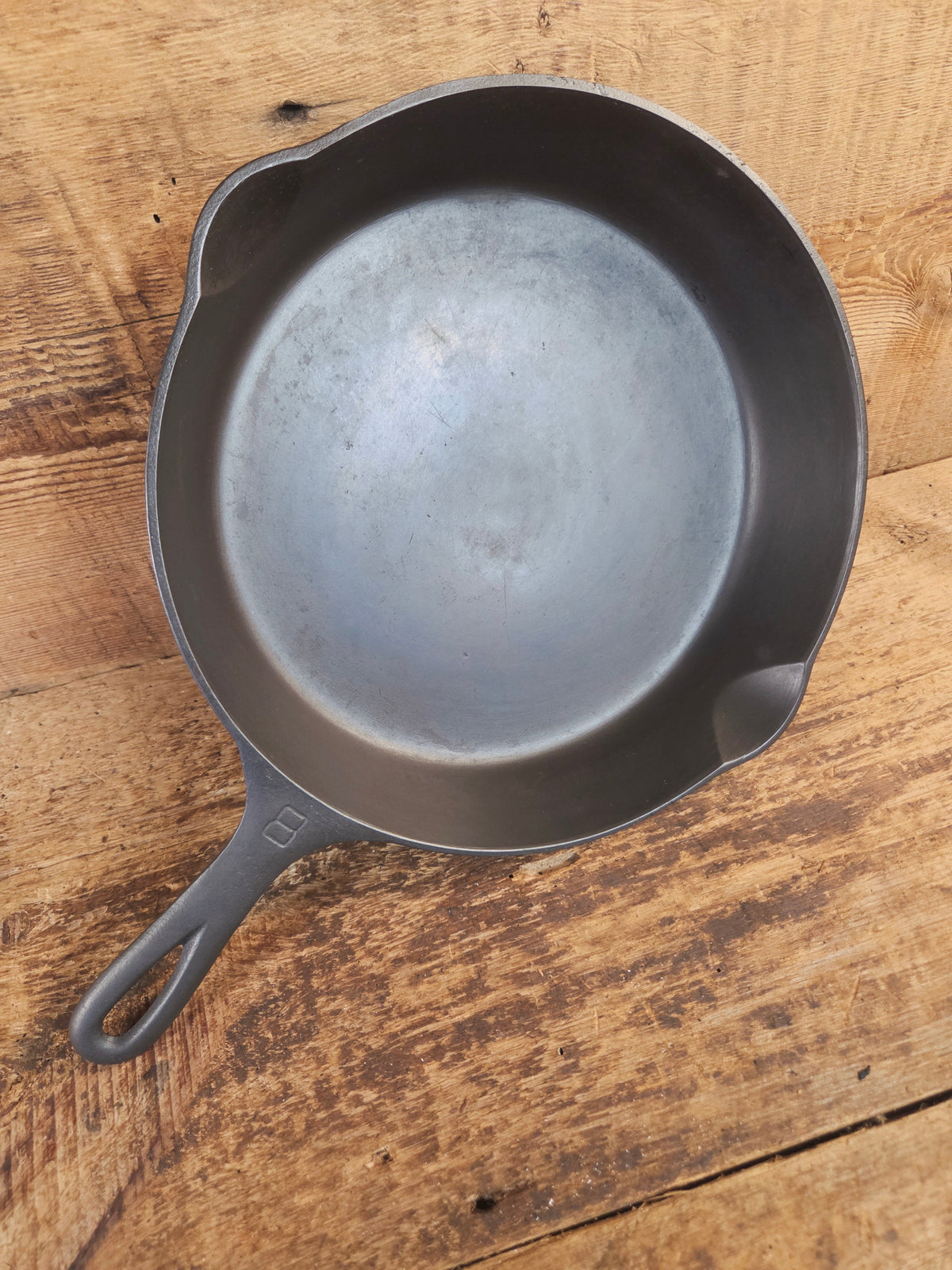 1930’s Griswold #8 Cast Iron Skillet with Large Block Logo 704 B - Skillet