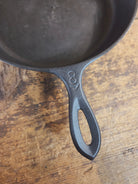 Unknown pointy handled #8 cast iron skillet. Beautiful skillet amazing daily user - Skillet