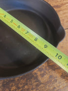Classic 1910’s Lodge Raised #7 Heat Ring Single Notch. Light sleek and ready to cook with! - Skillet