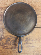 1930’s Griswold #9 Cast Iron Griddle Large Block logo ’Erie PA USA,’609 A’. Awesome for pancakes and grilled cheese