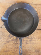 Huge Antique gate-marked unknown #12 skillet. Est 1880’s. Left single spout heat ring bottom w/ pointy handle - Skillet