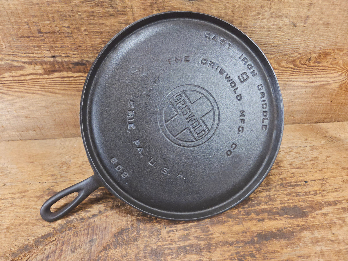 Griswold #9 Round Griddle with Large Block Logo 609. Beautiful swirls!! - Griddle