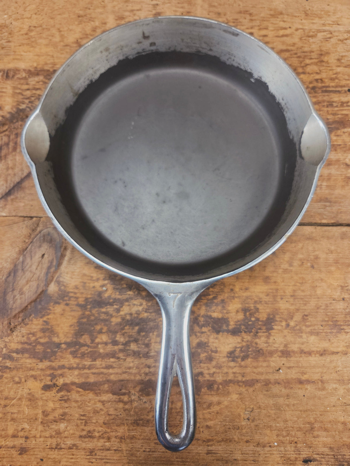 Priced to Sell! 1930’s Griswold #7 Chrome finish Cast Iron Skillet with Large Block Logo 701 - Skillet