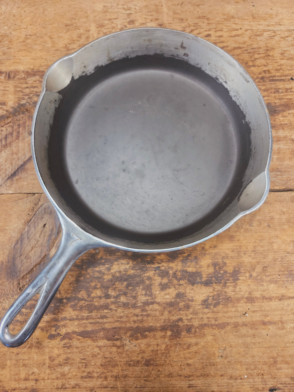 Priced to Sell! 1930’s Griswold #7 Chrome finish Cast Iron Skillet with Large Block Logo 701 - Skillet