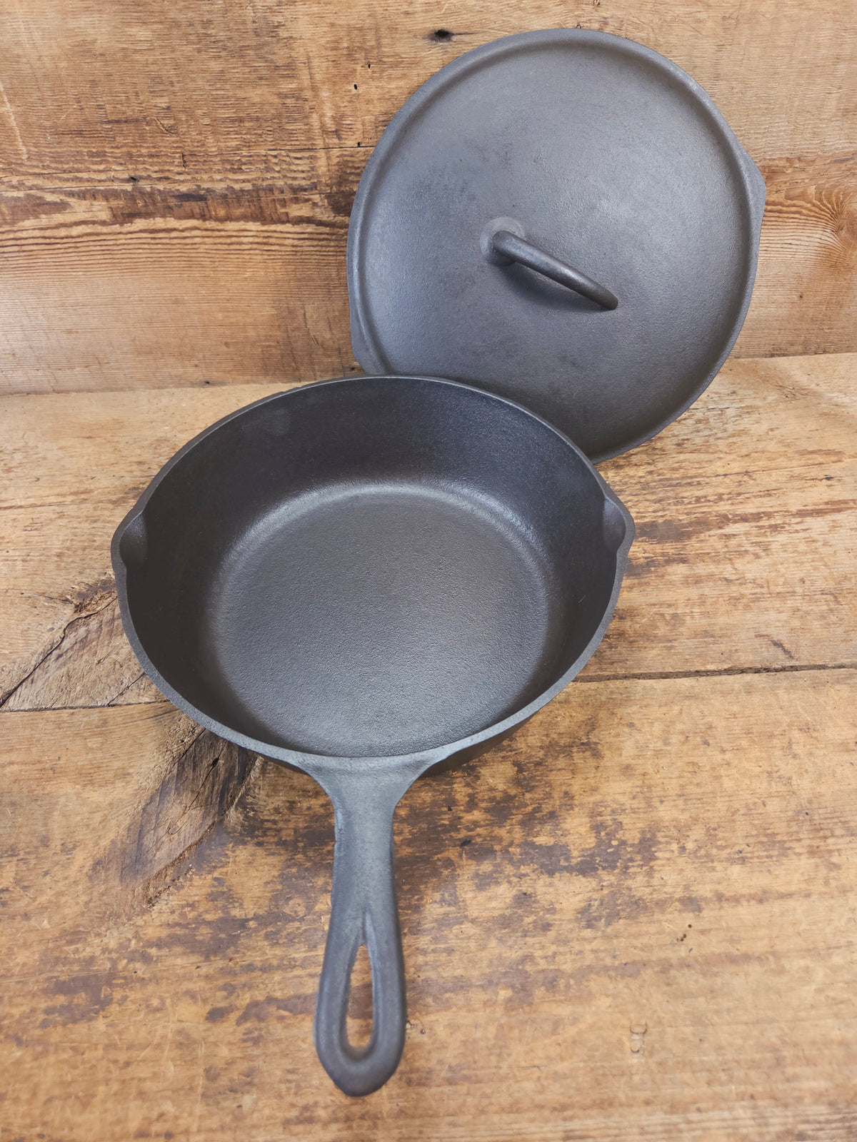 A Southern Classic! Matching BSR #7 Century Series cast iron Chicken Fryer AND Lid! Great for fried chicken or soups!