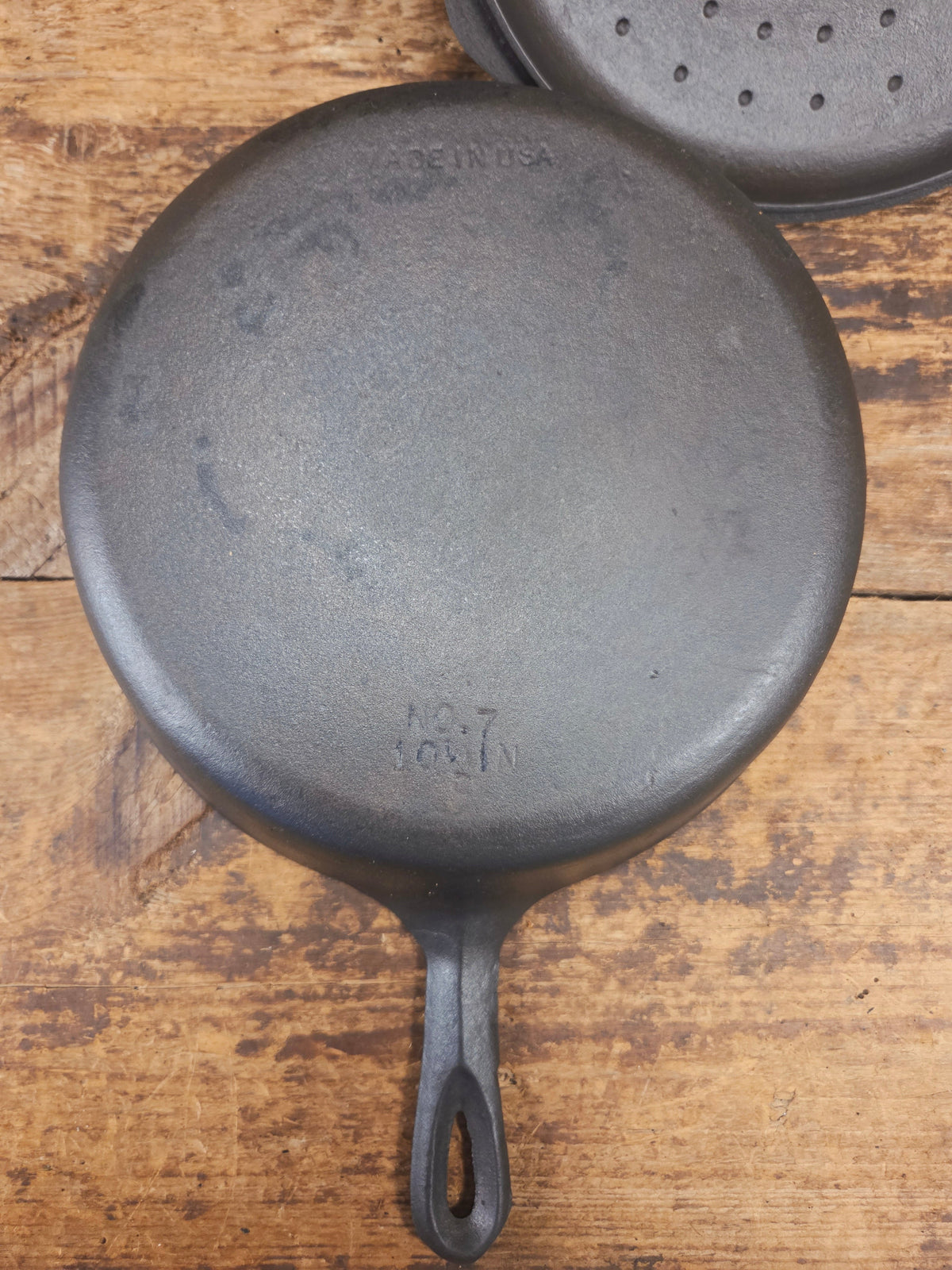 A Southern Classic! Matching BSR #7 Century Series cast iron Chicken Fryer AND Lid! Great for fried chicken or soups!