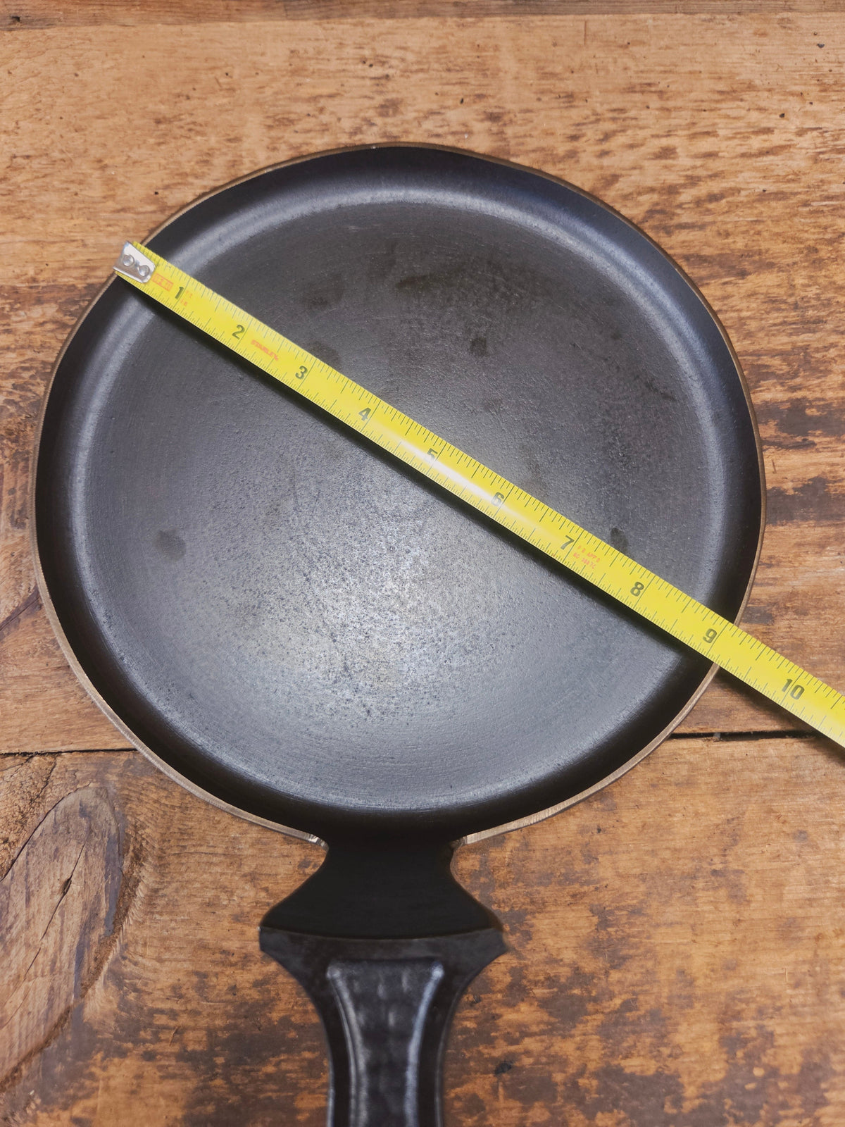 Show Stopper! Custom made Griswold 2028 Hammered Griddle! Made from a reclaimed hard to find Hammered Deep Skillet.